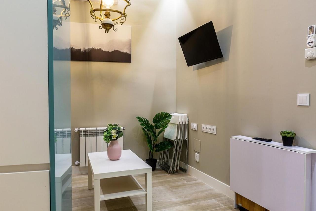 Cosy 2 Bedroom Apartment In Chamberi มาดริด ภายนอก รูปภาพ