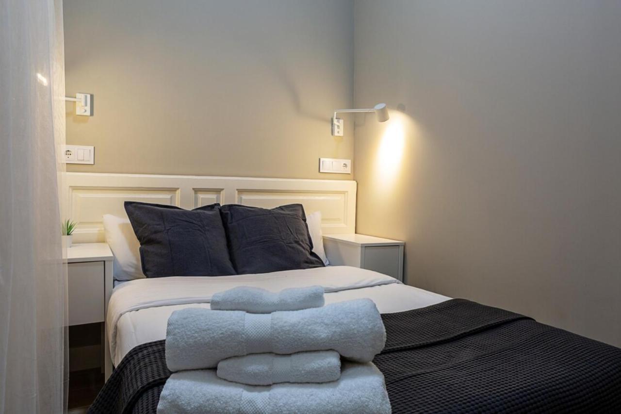 Cosy 2 Bedroom Apartment In Chamberi มาดริด ภายนอก รูปภาพ
